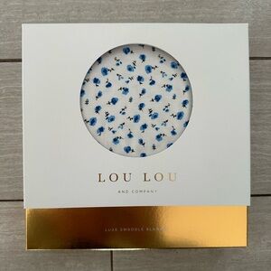 NIB Lou Lou & Company OG Nora Swaddle